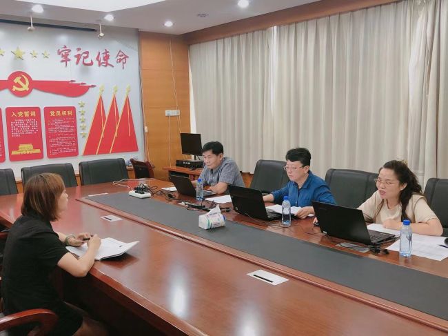 第一組答辯現(xiàn)場。譚龍 攝.jpg