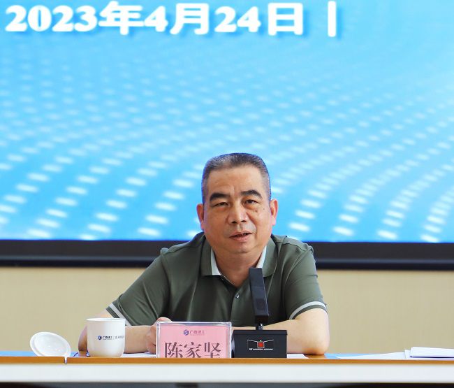 陳家堅(jiān)講話。鄭詩寶 攝000。.jpg